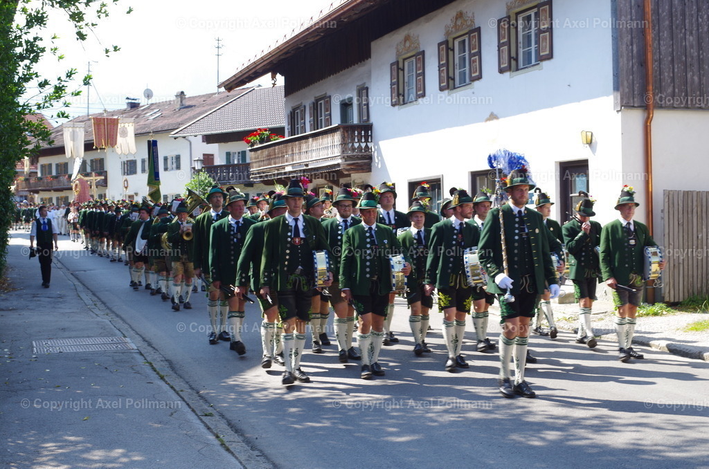 IMGP3717 | fotografiert von Axel PollmannLeonhardi Wallfahrt Benediktbeuern und Murnau, Fronleichnam, Fasching, Landschaft im Loisachtal und Benediktbeuern  - Realisiert mit Pictrs.com