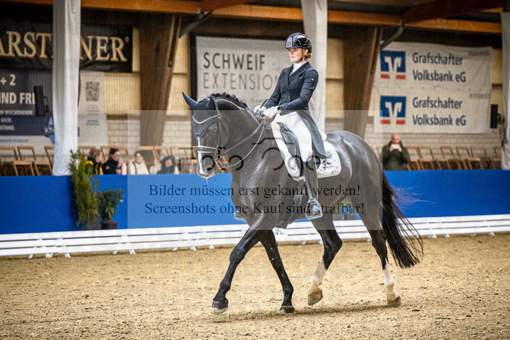 DOS_0504 | Entdecke hochwertige Reitturnierfotos von Foto Oger. Professionell, emotional und authentisch – jetzt Lieblingsmomente im Shop bestellen.Deutschlandweite Turnierfotografie. - Realisiert mit Pictrs.com