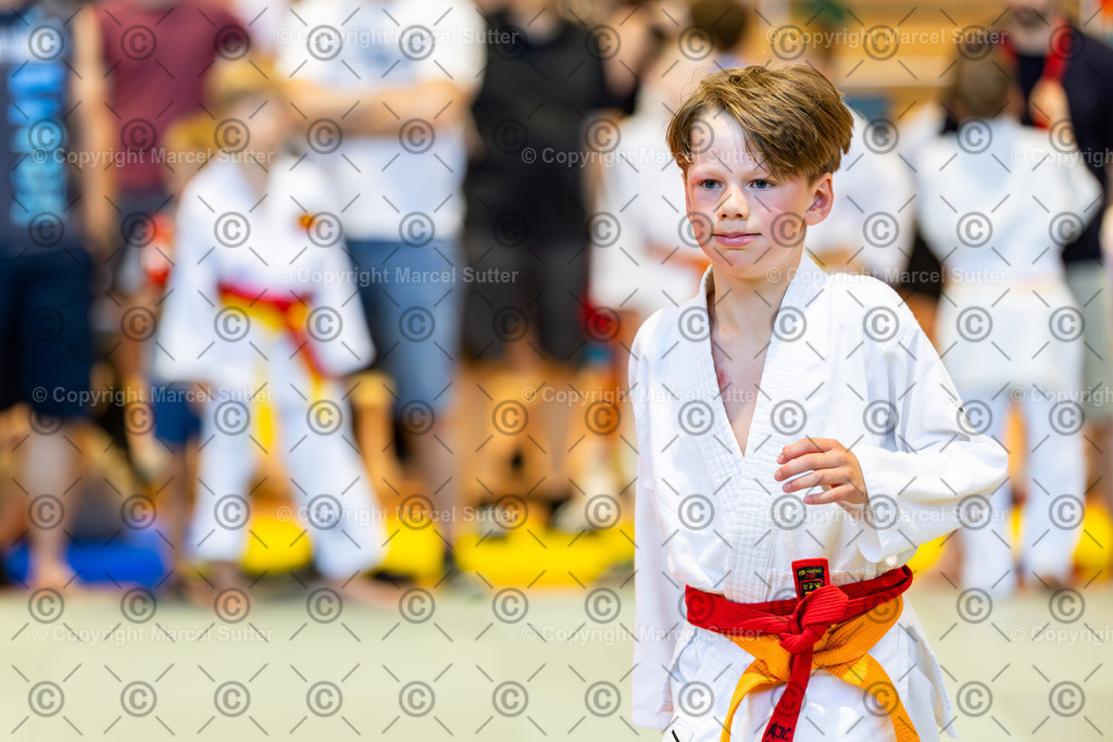 20260620-113010-_G2A9605-MarcelSutter | Finde und bestelle deine Sport- und Eventfotos in höchster Qualität. Professionelle Aufnahmen von Wettkämpfen, Veranstaltungen und Outdoor-Events – schnell und einfach online bestellen. - Realisiert mit Pictrs.com