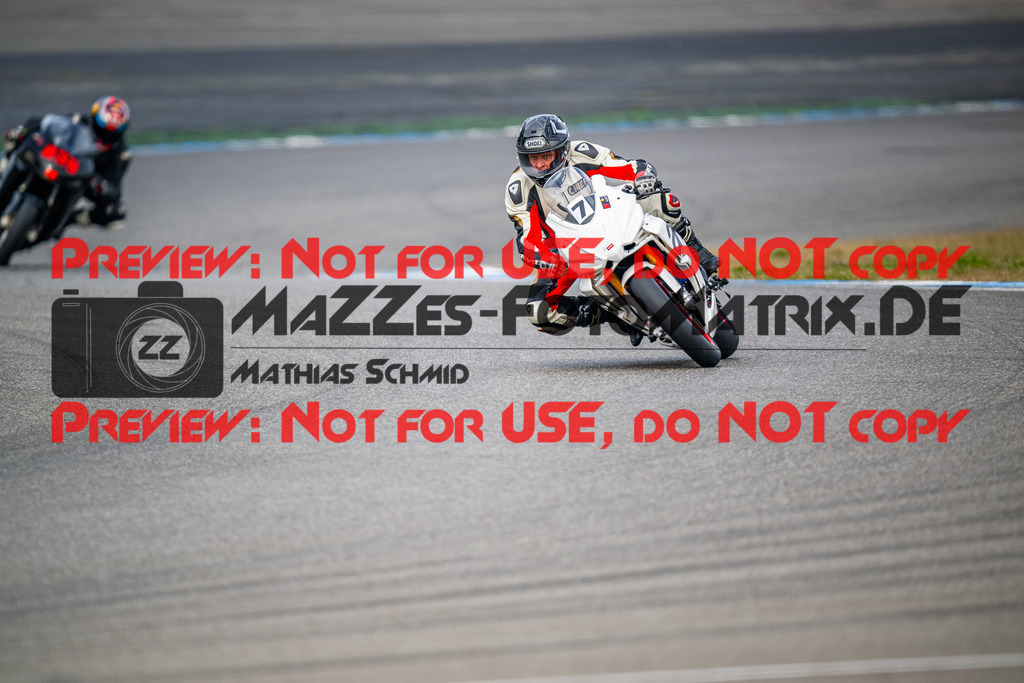 MaZZes_Fotomatrix_20240317_6007705_1247 | Fotograf Mathias Schmid
Sportfotograf,
Eventfotograf,
Hochzeitsfotograf,
Portraitfotograf