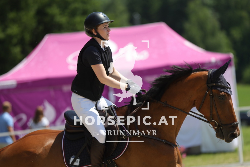 0P6A9380 | Willkommen bei Brunnmayr - Design & Fotografie – Ihrem Spezialisten für Reitturniere und Pferdeveranstaltungen in Oberösterreich, Salzburg und Bayern! Seit über 17 Jahren sind wir leidenschaftlich dabei.