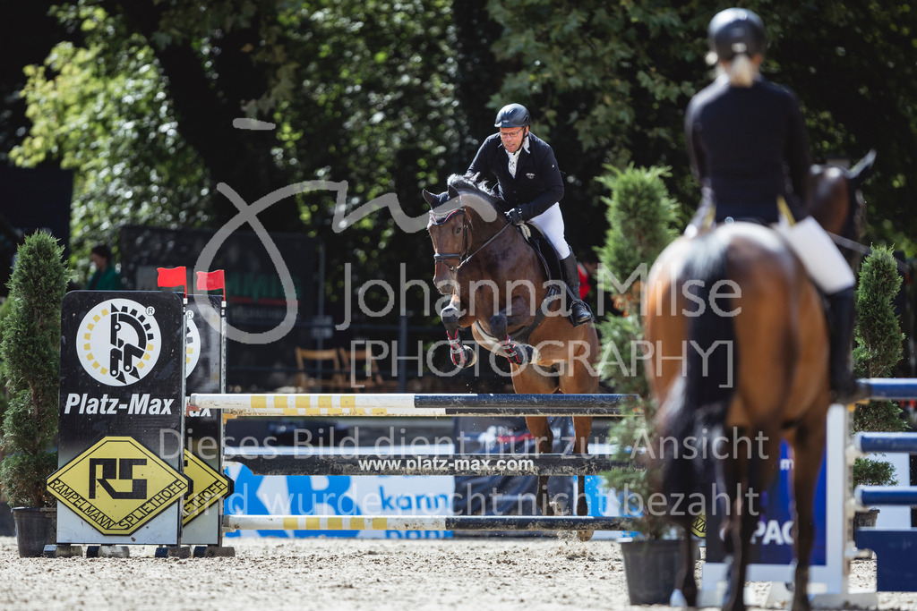 240912_OWLCh_AmateurS-309 | Deine schönsten Turniermomente als professionelle Fotos! Entdecke hochwertige Pferdesport-Fotografie im Online-Shop. Jetzt Fotos finden & bestellen!