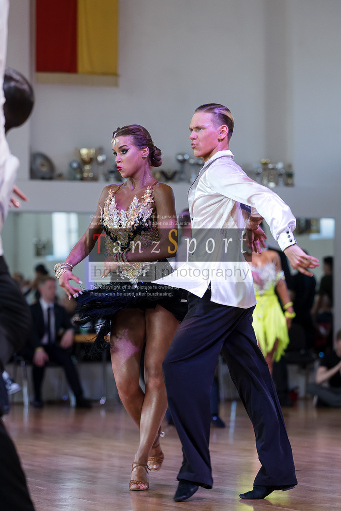 20240616_DM-Jugend-Kombi_5136 | Tanzsportbilder, Standardtanz, Lateintanz, WDSF, DTV, LTVB, dancecomp, goc, hessen tanzt, blaues band der spree, walzer, tango, wiener walzer, slowfox, quickstepp, samba, rumba, cha-cha-cha, paso doble. jive, hd-kroft photography, turniertanzsport