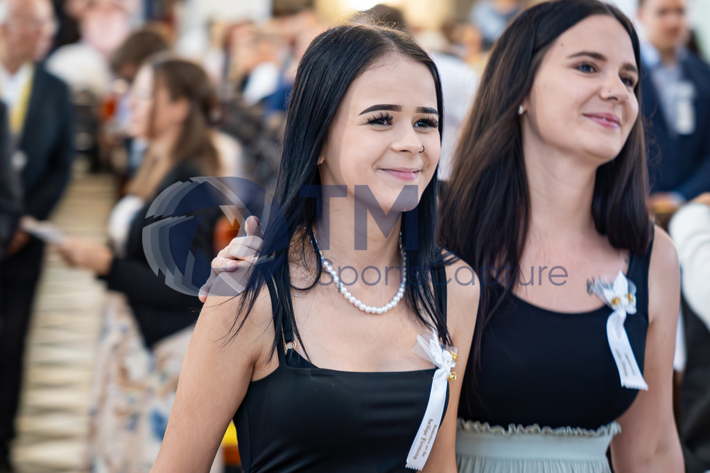 _06_8187-Verbessert-RR | Firmung Dom Klagenfurt 8.6.24