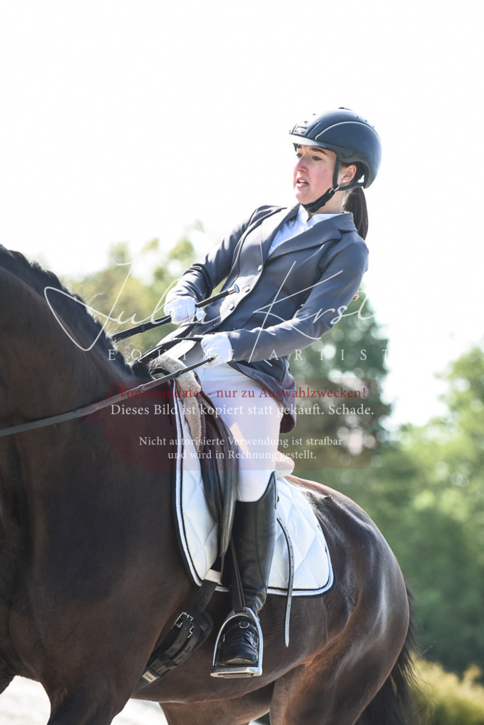 20230518_JK-Röhrsdorf-09-0807 | Pferde- und Turnierfotografie in Westsachsen. Pferdeportraits, Auftragszeichnungen und intuitive Kunst.
