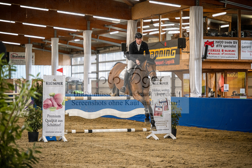 DOS_2230 | Entdecke hochwertige Reitturnierfotos von Foto Oger. Professionell, emotional und authentisch – jetzt Lieblingsmomente im Shop bestellen.Deutschlandweite Turnierfotografie. - Realisiert mit Pictrs.com