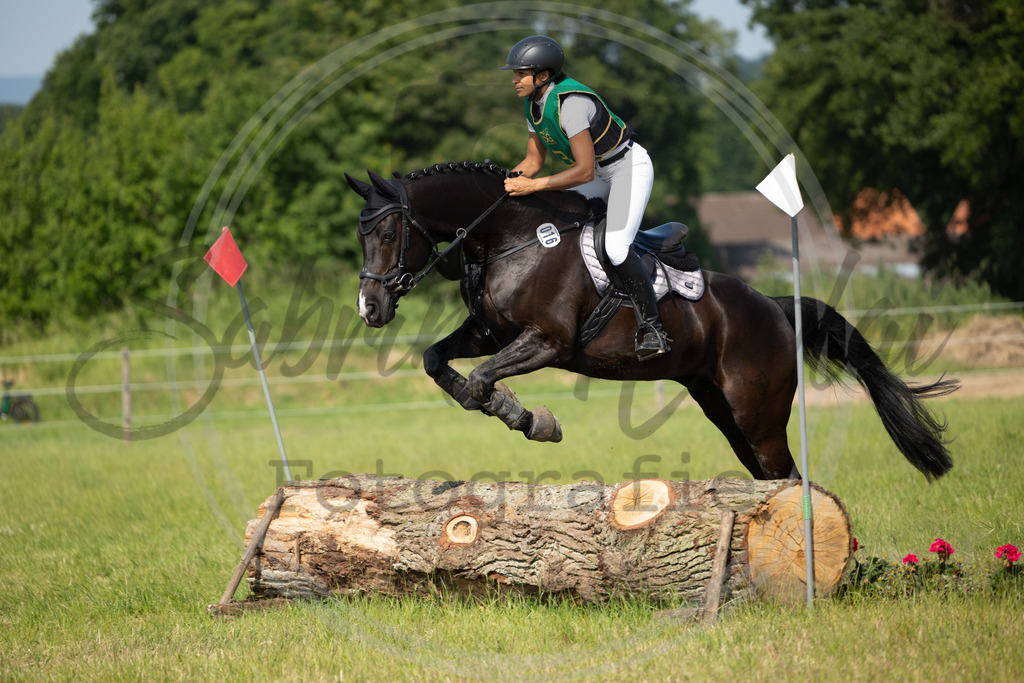 994A1581 | sabrinanicolaifotografie - Realisiert mit Pictrs.com