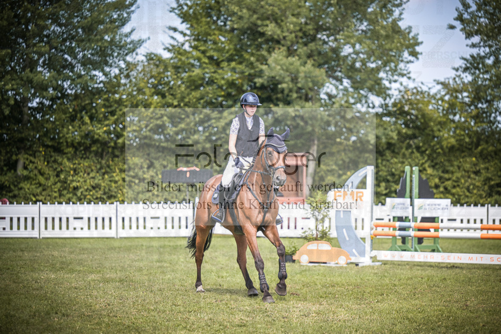 DOS_4229 | Entdecke hochwertige Reitturnierfotos von Foto Oger. Professionell, emotional und authentisch – jetzt Lieblingsmomente im Shop bestellen.Deutschlandweite Turnierfotografie. - Realisiert mit Pictrs.com