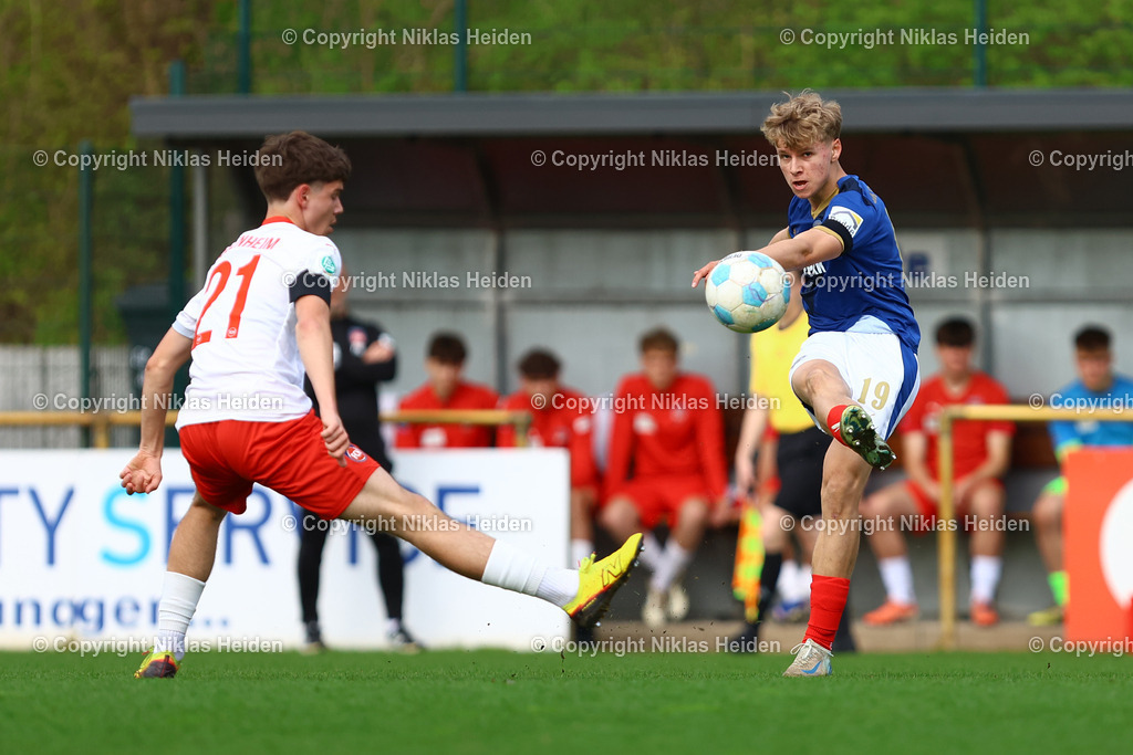 NH_HolsteinKielU19_1FCHeidenheimU19_DFBNachwuchsliga_18042026 | #19 Till Wiese (Holstein Kiel U19)Fußball I Herren I U19 DFB-Nachwuchsliga Hauptrunde Liga A, Gruppe B I Saison 2025-2026 I 9. Spieltag I Holstein Kiel U19 - 1. FC Heidenheim U19 I 18.04..2026 I Citti-Fußball-Park
