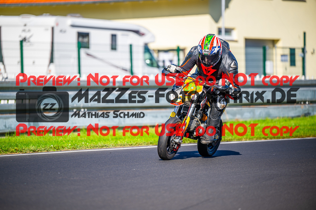 MaZZes_FotoMatrix_230920_1572 | Fotograf Mathias Schmid
Sportfotograf,
Eventfotograf,
Hochzeitsfotograf,
Portraitfotograf