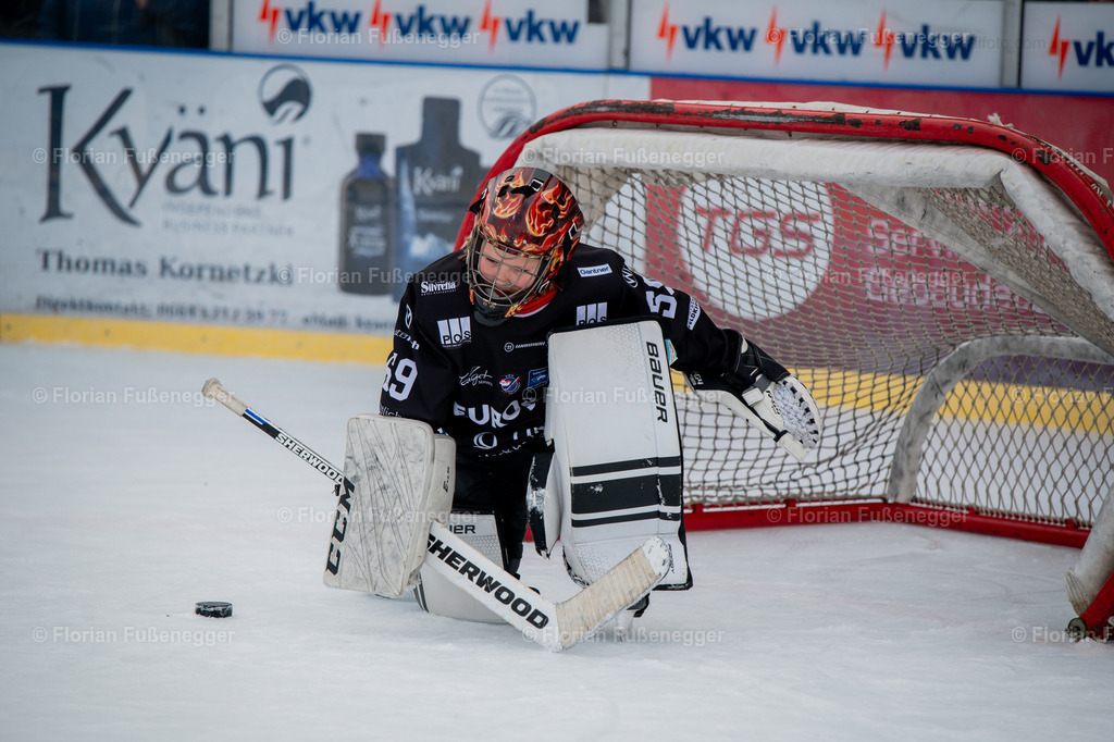 2025-02-16-U9-Hohenems-167 | "Fussifoto.com – Ihr Ansprechpartner für hochwertige Fotografie! Entdecken Sie kreative Bilder und professionelle Dienstleistungen. Kontaktieren Sie uns für Ihre Projekte!"