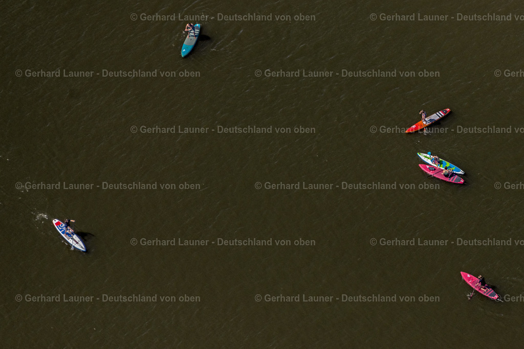 4029724 | BREMEN 01.06.2020 Leistungssport- Zentrum und Kanu- und Kajak- Wassersport- Rennstrecke " Kanu Testival " auf der Kleine Weser und Werdersee im Ortsteil Huckelriede in Bremen, Deutschland. Weiterführende Informationen bei: Landes-Kanu-Verband Bremen e.V.. // Sports Centre and canoe water sports racetrack " Kanu Testival " on lake Kleine Weser and Werdersee in the district Huckelriede in Bremen, Germany. Further information at: Landes-Kanu-Verband Bremen e.V.. Foto: Gerhard Launer