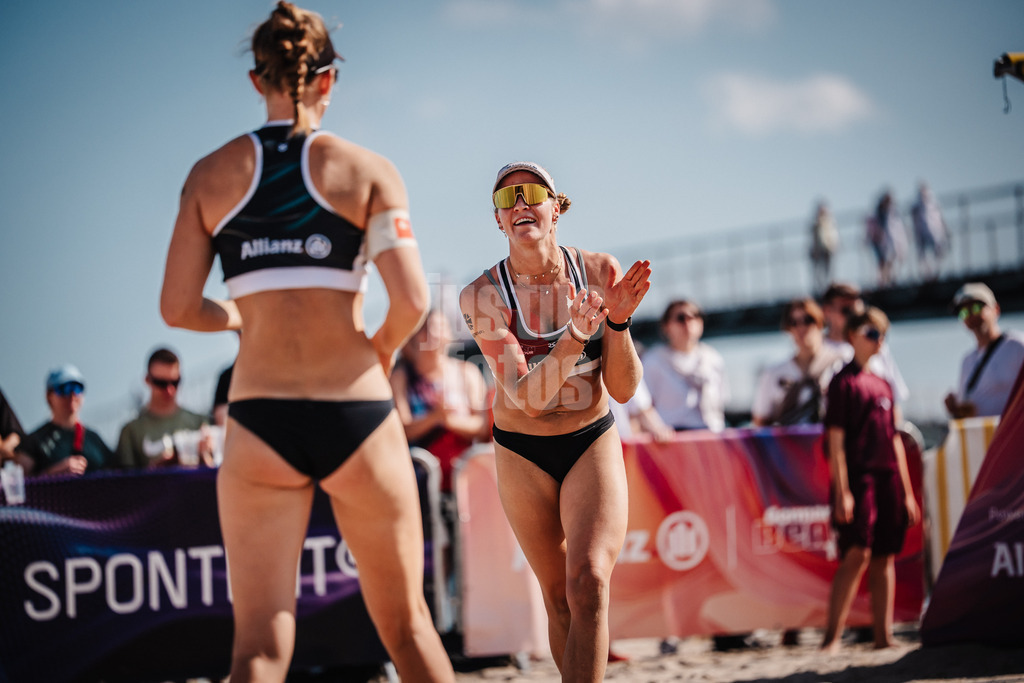 Beachvolleyball | Frauen | Deutsche Meisterschaften 2025 Timmendorfer Strand | 04.09.2025 | v.l. Lea Kunst und Melanie Paul freuen sich