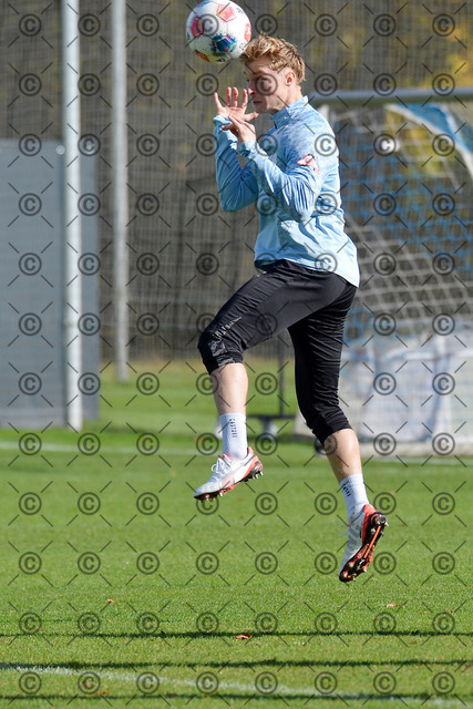 RGE_6459b | Hertha BSC, 2.Bundesliga, Herren, Saison 2025/26, Training, Montag 13.10. 2025, Julian Eitschberger  (Hertha BSC),    Fotograf:  Ralf Gebhardt - Realisiert mit Pictrs.com