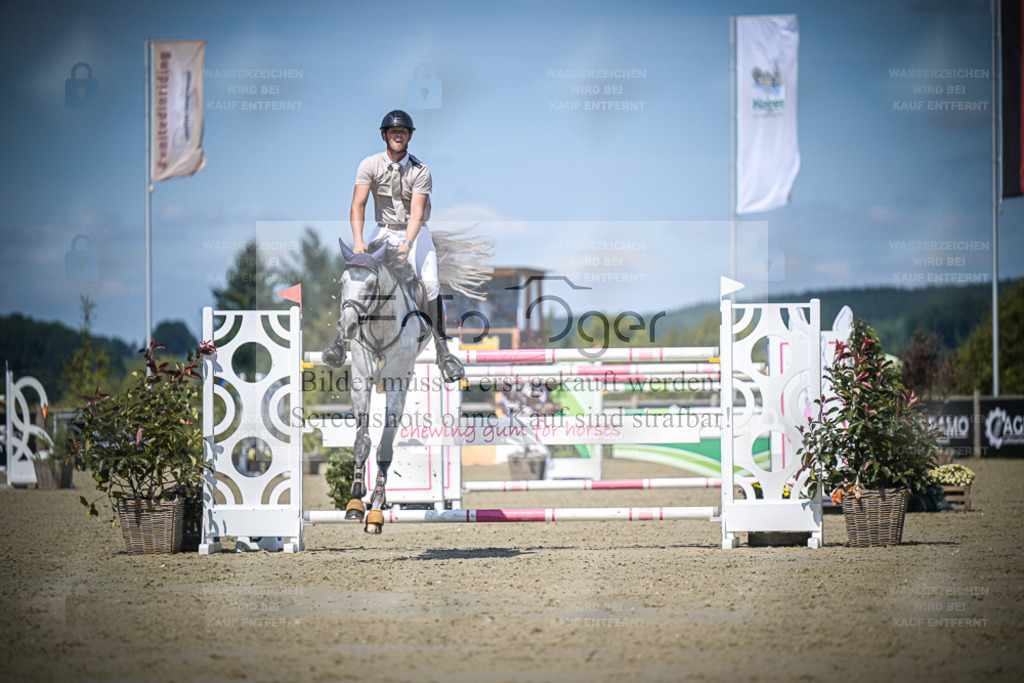 DOS_3587 | Entdecke hochwertige Reitturnierfotos von Foto Oger. Professionell, emotional und authentisch – jetzt Lieblingsmomente im Shop bestellen. - Realisiert mit Pictrs.com