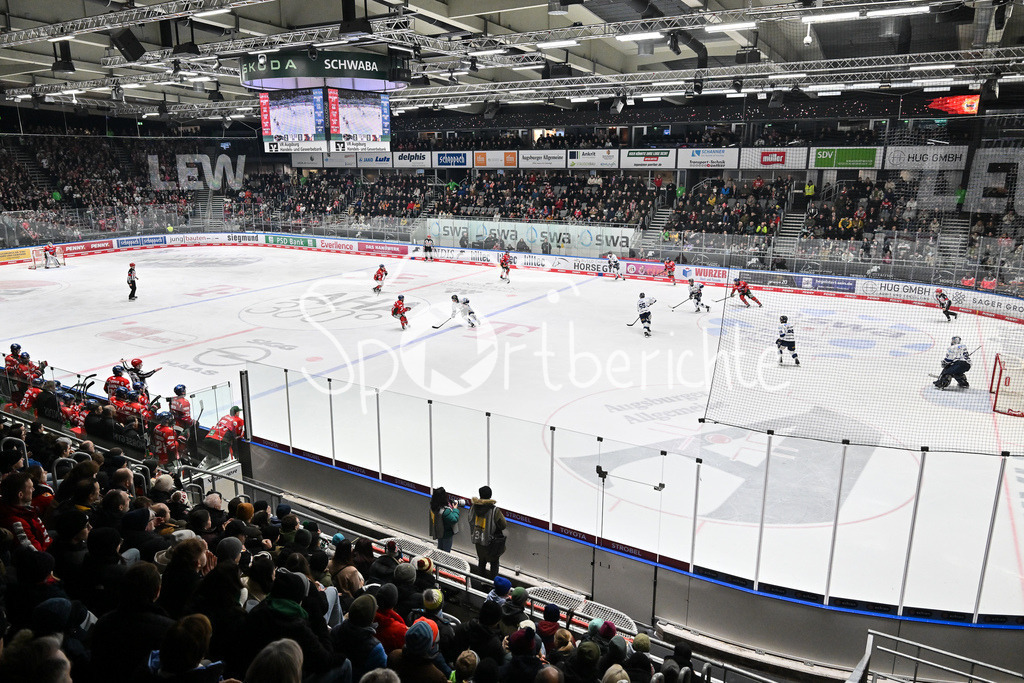 Augsburger Panther - Iserlohn Roosters | AUGSBURG, GERMANY - 06. JANUARY: ein Blick ins Eisstadion von Augsburg / Symbolbild während dem Match zwischen den Augsburger Panthern und den Iserlohn Roosters am 37. Spieltag der Penny DEL im Curt Frenzel Stadion