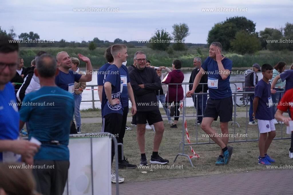 DSC05418 | Lichterlauf  - Realisiert mit Pictrs.com