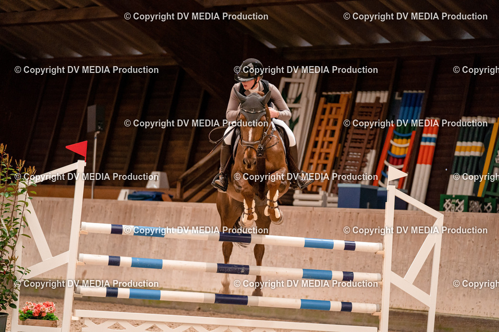 Springen Tag 1-704 | dv-media-shop - Realisiert mit Pictrs.com