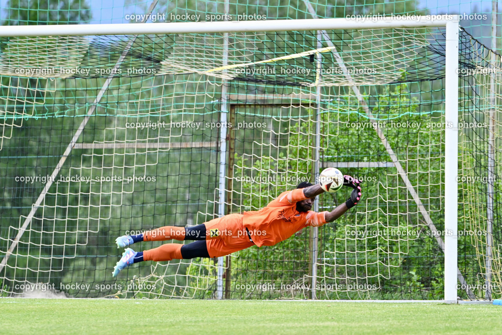 FC Faakersee vs. URC Thal Assling | #99 Ayotunde Ezekiel Ikuepamitan URC Thal Assling, FC Faakersee vs. URC Thal Assling, FC Faakersee vs. URC Thal Assling am 04.05.2025 in Finkenstein (Sportplatz Finkenstein), Austria, (Photo by Bernd Stefan)