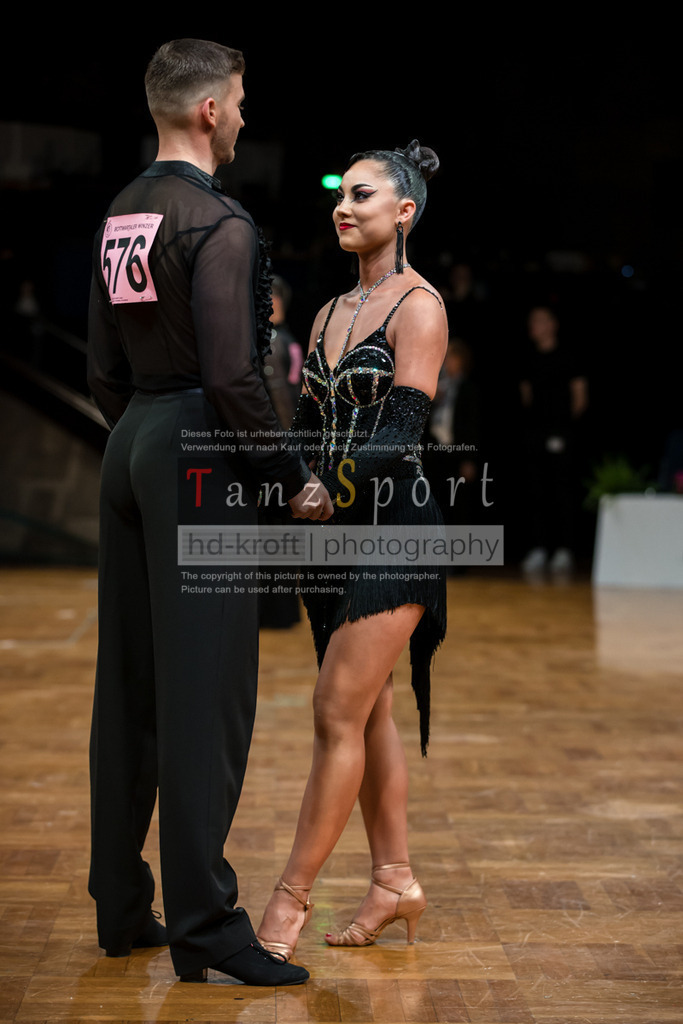 20250819_GOC-Adult-Lat_1327 | Tanzsportbilder, Standardtanz, Lateintanz, WDSF, DTV, LTVB, dancecomp, goc, hessen tanzt, blaues band der spree, walzer, tango, wiener walzer, slowfox, quickstepp, samba, rumba, cha-cha-cha, paso doble. jive, hd-kroft photography, turniertanzsport