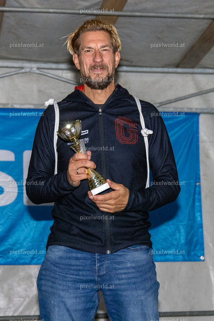 7. Int. Kärnten Marathon 2024 -  Siegerehrung | Bildershop von pixelworld.at - Realisiert mit Pictrs.com