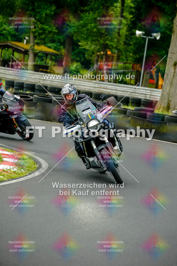 VBK-3996 | Hier findet Ihr Bilder von Touristenfahrten auf der Nürburgring Nordschleife oder von anderen Veranstaltungen die ich besucht habe. Viel Spass beim Durch Schauen 