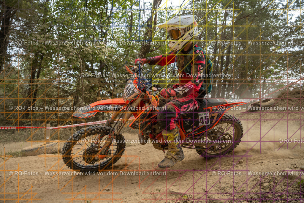 Niederwürzbach 4 Lauf-1325 | Sportfotografie von RO-Fotos: Motorsport, Motocross, Enduro, Laufveranstaltungen und Triathlon. Professionelle Fotos von Sportlern und Events. - Realisiert mit Pictrs.com