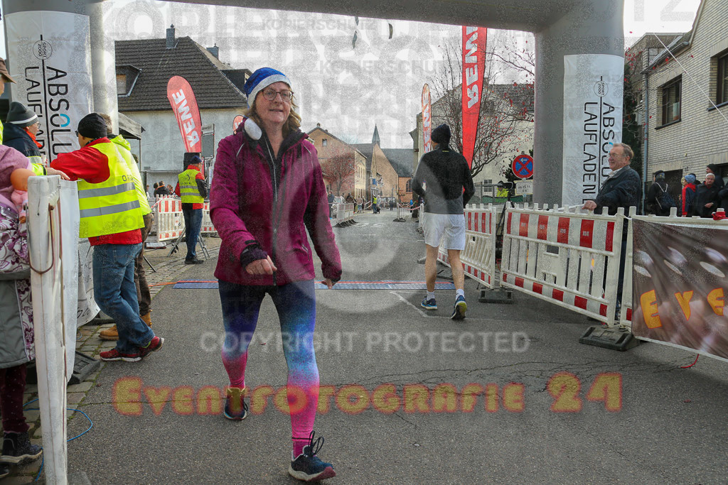 221127_1113_EX1_1621 | Sportfotografie im Rhein-Sieg Kreis, Köln, Bonn, NRW, Rheinland Pfalz, Hessen, etc. Unser Tätigkeitsfeld umfasst den Laufsport vom Volkslauf über den Marathon, Duathlon, Triathon bis zum Ultralauf wie Kölnpfad Ultra oder Schindertrail.