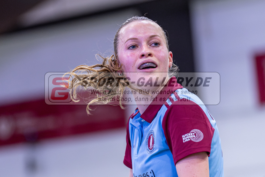 SM_2025-01-12_wD5_-128 | 1.Bundesliga Hallenhockey  (W) UHC - HTHC / 2:3 (2:1)