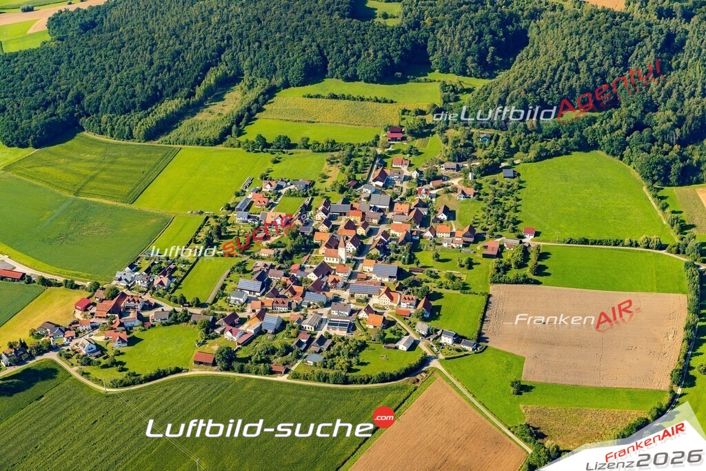 Schöne Luftaufnahme als Geschenk in Aue Thalmässing - Die Luftbildaufnahme wurde 2025 vom UL-Flugzeug heraus erstellt ( keine Drohne ) - Hochauflösende Luftaufnahme -Nicht vergleichbar mit Google Maps oder Satelittenbilder- Die Geschenkidee !Mit Lizenz und Bildrechte bestellbar