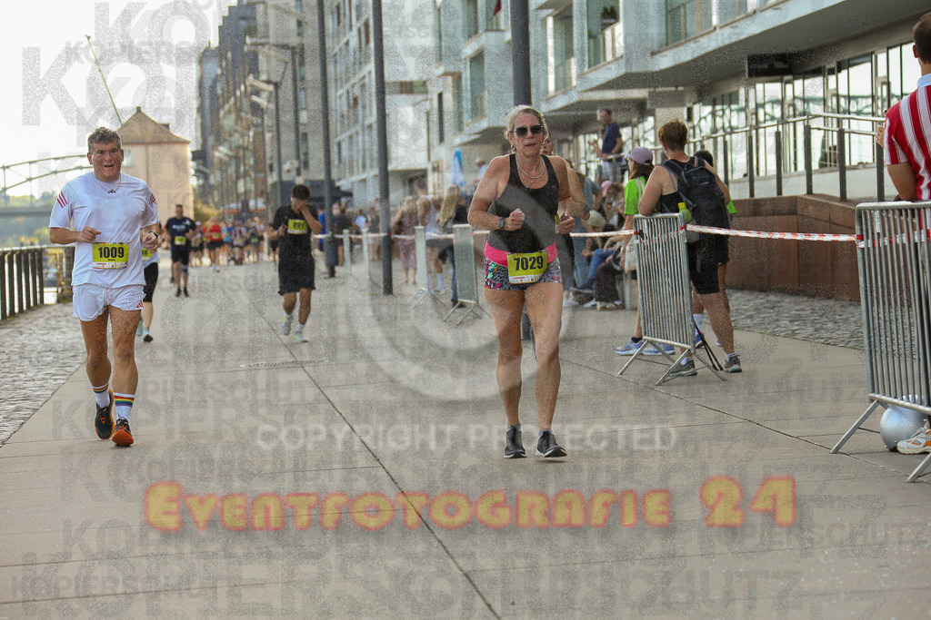 250920_1453_EX1_8093 | Sportfotografie im Rhein-Sieg Kreis, Köln, Bonn, NRW, Rheinland Pfalz, Hessen, etc. Unser Tätigkeitsfeld umfasst den Laufsport vom Volkslauf über den Marathon, Duathlon, Triathon bis zum Ultralauf wie Kölnpfad Ultra oder Schindertrail.