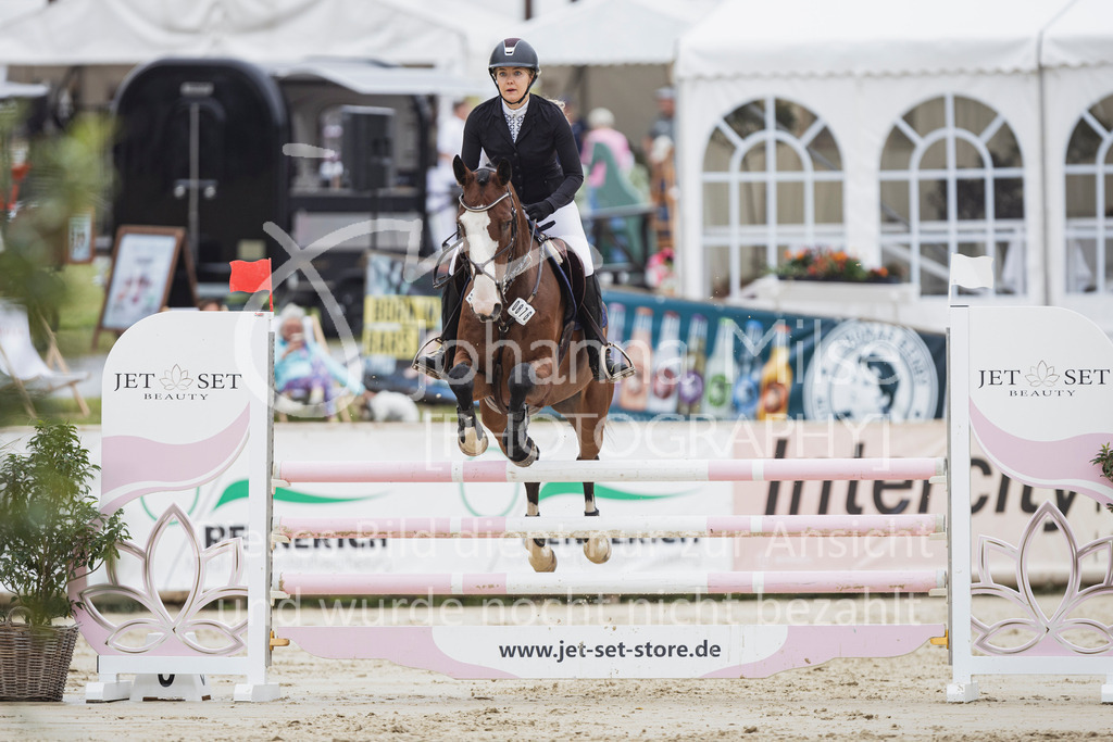 250710_BHO_Stil-L-1-135 | Deine schönsten Turniermomente als professionelle Fotos! Entdecke hochwertige Pferdesport-Fotografie im Online-Shop. Jetzt Fotos finden & bestellen!