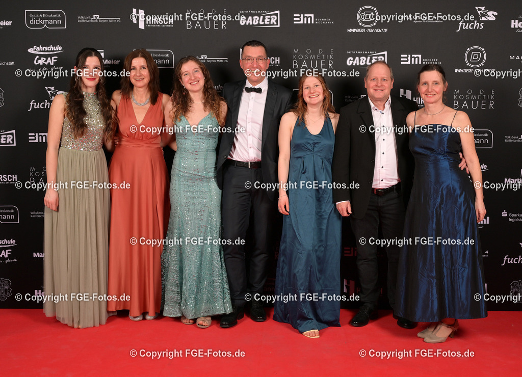 20240113-fge-fotos-0074 | Eröffnungsball der FGE am 13.01.2024 im Alten Stadttheater in Eichstätt. - Realisiert mit Pictrs.com