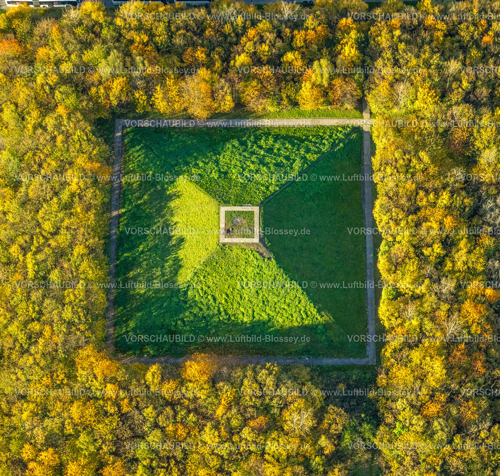 Gelsenkirchen251103147 | Luftbild, Rasenpyramide im Gewerbegebiet Lockhofstraße, Herbstliche Bäume, Schalke, Gelsenkirchen, Ruhrgebiet, Nordrhein-Westfalen, Deutschland