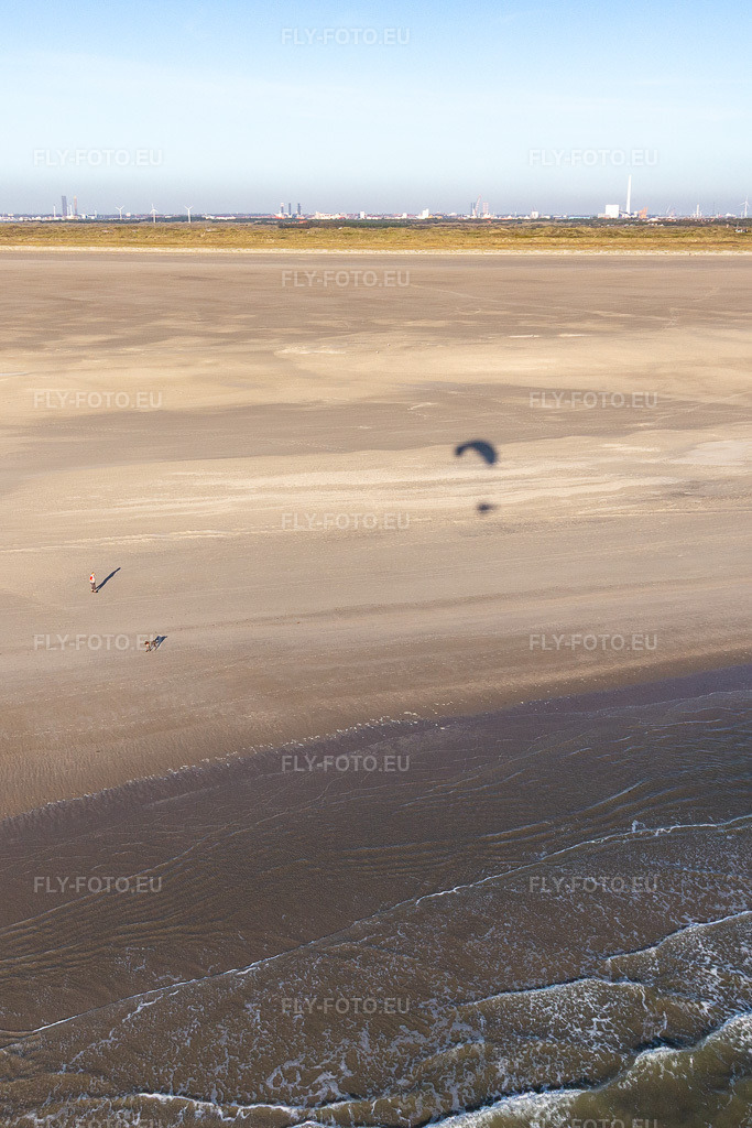 Vue aérienne: Plage de Fanoe Bad à Fanø dans le département Syddanmark, Danemark. Photo: IMG_118772.jpg prise le 21/09/2019 par Werner Riehm/FLY-FOTO.euRésolution de l'original: 2380 x 3569 px