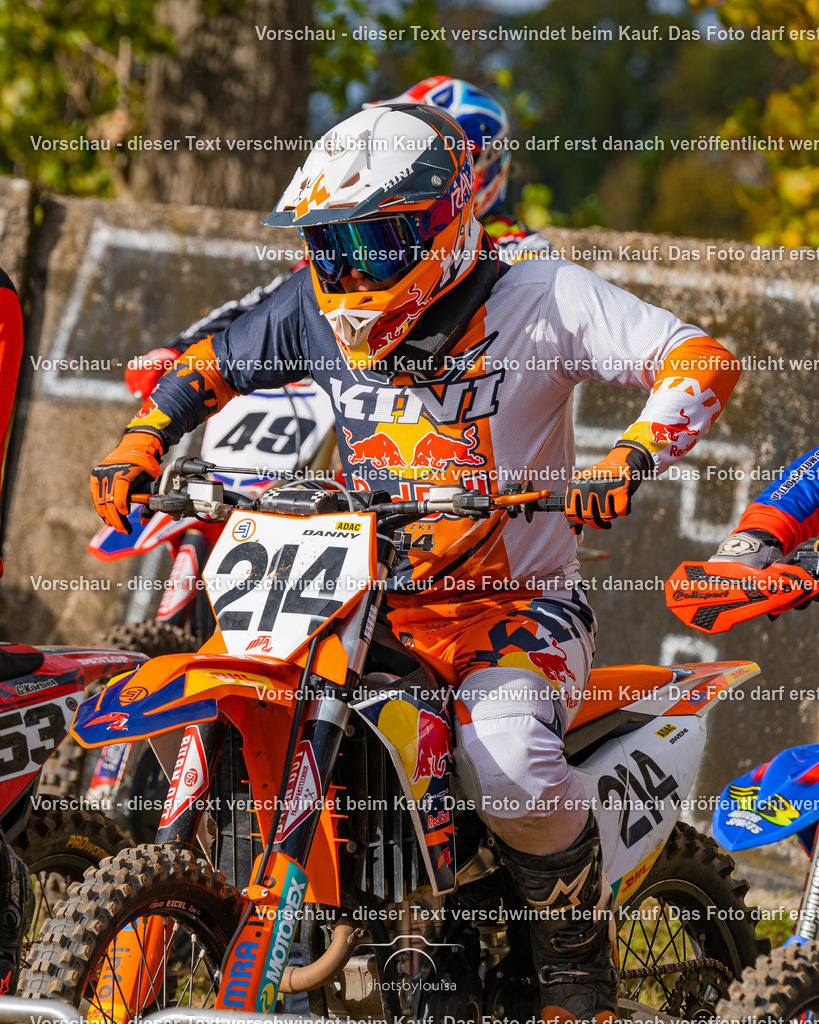 10_25_MCBernauerSchleife-6414 | Sportfotografin aus Berlin-Brandenburg mit Fokus auf Motocross. Ich halte deine sportliche Leistung und echte Emotionen auf und neben der Strecke professionell fest. Entdecke die Fotos von deinem Rennen und bestelle sie direkt hier im Shop.