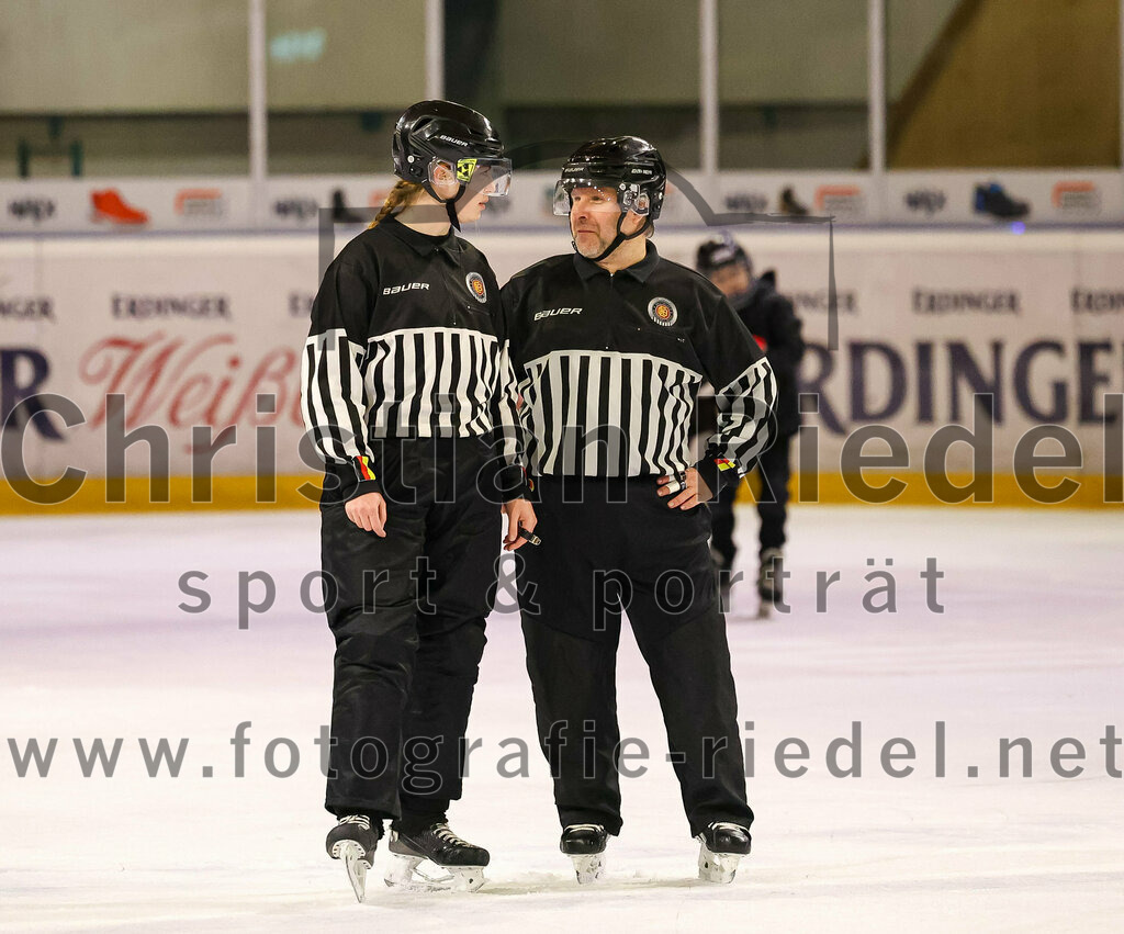 2024-02-02_089_TSV_Erding_gegen_ERSC_Amberg | Erding, Deutschland, 02.02.2024:
Eishockey, Bayernliga Vorrunde 2023 / 2024, 30. Spieltag, TSV Erding gegen ERSC Amberg, Endergebnis: 1:0

Foto: Christian Riedel / fotografie-riedel.net