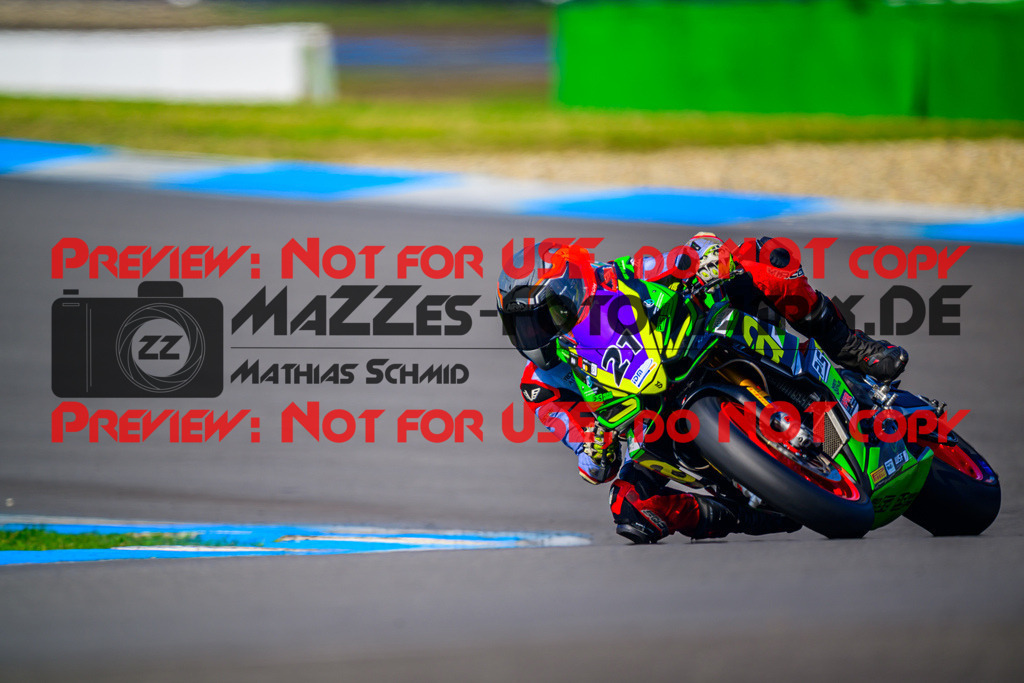 MaZZes_Fotomatrix_20250929_6007705_8562 | WEISS