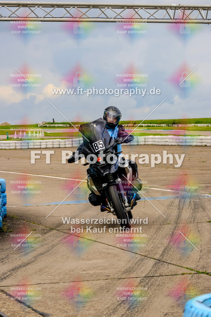 MotoTeam-9693 | Hier findet Ihr Bilder von Touristenfahrten auf der Nürburgring Nordschleife oder von anderen Veranstaltungen die ich besucht habe. Viel Spass beim Durch Schauen 