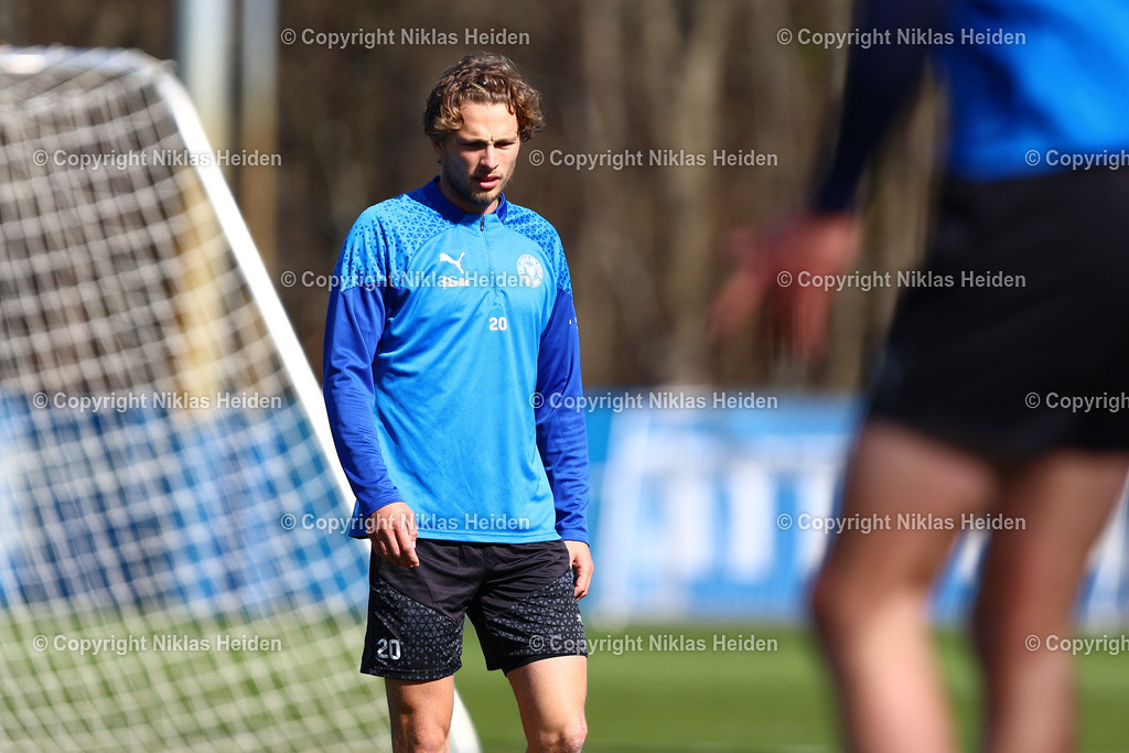 NH_HolsteinKiel_Training_08042025 | #20 Fiete Arp (Holstein Kiel)Fußball I Herren I Training I Saison 2024-2025 I Holstein Kiel I 08.04.2025 I Citti-Fußballpark