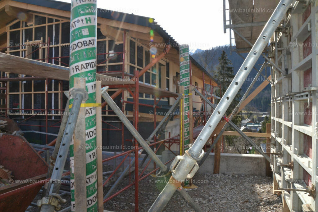 bib-lg04-sonstige-betonarbeiten-0765 | Nach LV-Leistungsgruppen sortierte Detailfotos über den Bau eines Hauses. Alle Hausbau-Bilder direkt vom Urheber und Autor der Website Haus-Selber-Bauen.com