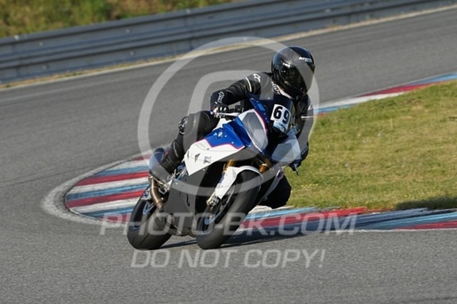 2024_05_04_PBK_30196 | Sportfotografie; SlowMotion; Video; Rennstrecke; Hafeneger; Speer; Racing; RSE; BMW; CBO; Trackday; Motorsportarena; Hockenheimring; Brno; Most; Barcelona; Valencia