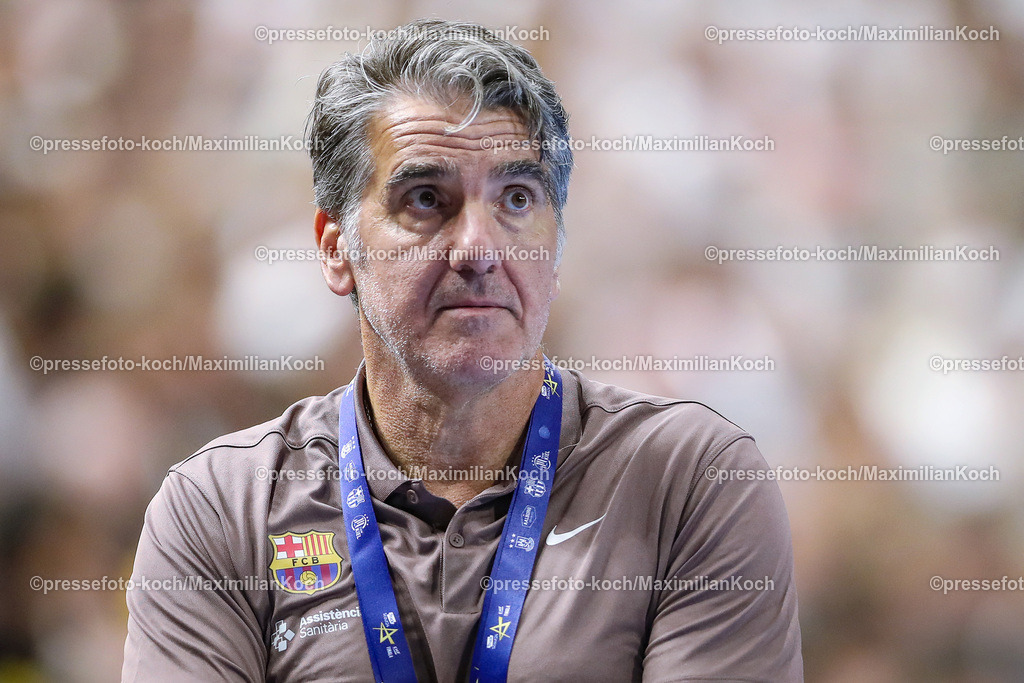 KoeEHF08062402068 | 08.06.2024, Köln, Handball, TruckScout24 EHF FINAL4, Machineseeker Champions League Men, Lanxess-Arena, Halbfinale, THW Kiel - FC Barcelona: Trainer Antonio Carlos Ortega (FC Barcelona)