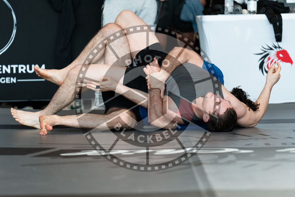 20251129PBB7309 | Fighters compete during the luta livre competition ILLCS XI winter edition on November 29, 2025 in Hannover, Germany.