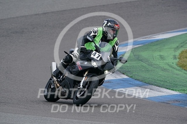 2023_05_01_PBK_28951 | Sportfotografie; SlowMotion; Video; Rennstrecke; Hafeneger; Speer; Racing; RSE; BMW; CBO; Trackday; Motorsportarena; Hockenheimring; Brno; Most; Barcelona; Valencia