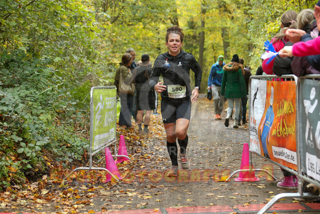 251026_1305_EX1_2437 | Sportfotografie im Rhein-Sieg Kreis, Köln, Bonn, NRW, Rheinland Pfalz, Hessen, etc. Unser Tätigkeitsfeld umfasst den Laufsport vom Volkslauf über den Marathon, Duathlon, Triathon bis zum Ultralauf wie Kölnpfad Ultra oder Schindertrail.