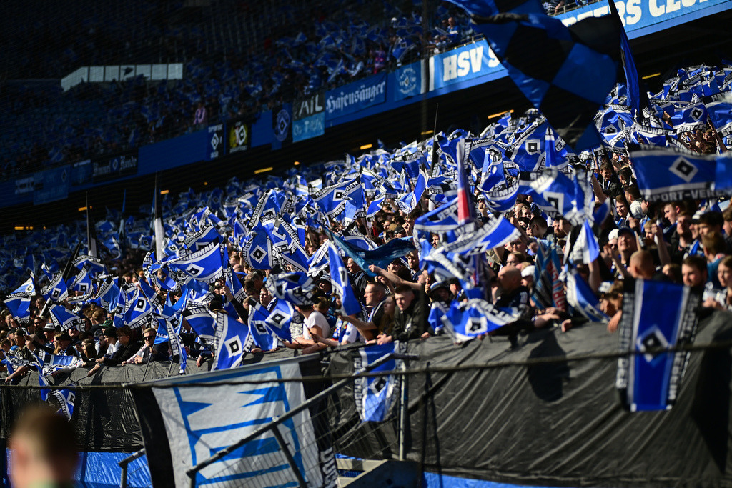 Fußball I Frauen I Saison 2024-2025 I DFB-Pokal I Halbfinale I Hamburger SV - SV Werder Bremen | Der Sportfotograf. - Realisiert mit Pictrs.com