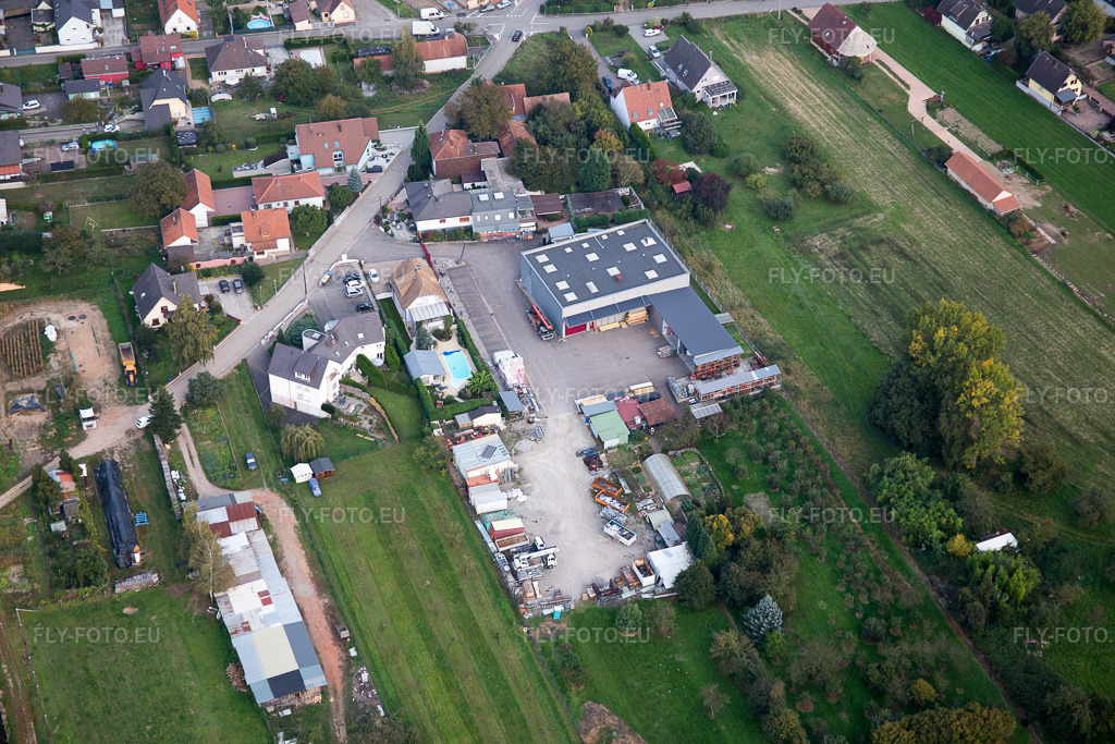 Vue aérienne: Vue de la ville à Gries dans le département Bas Rhin, France. Photo: IMG_074233.jpg prise le 04/10/2014 par Werner Riehm/FLY-FOTO.euRésolution de l'original: 5472 x 3648 px