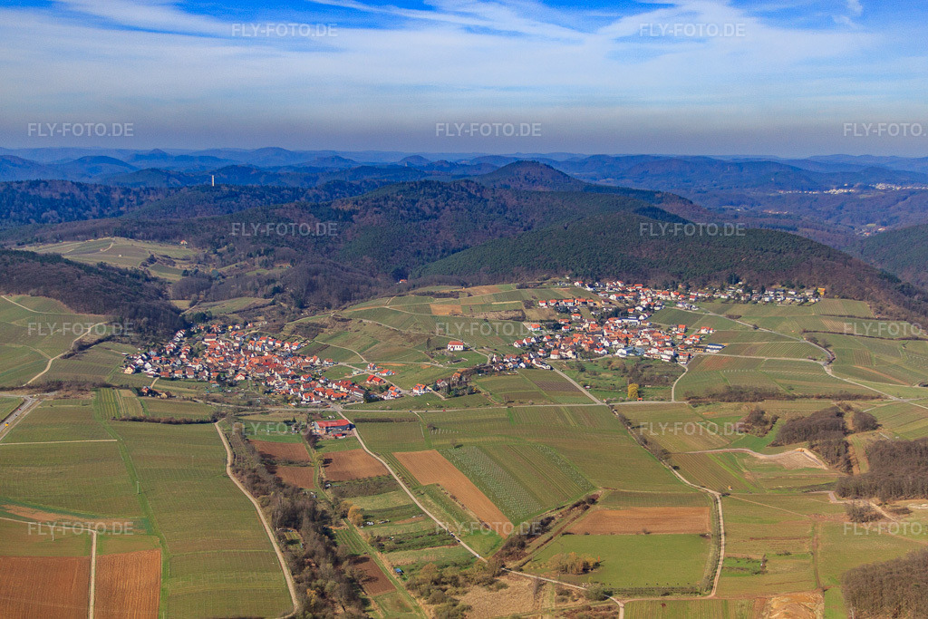 Luftbild: Ortsansicht von Osten im Ortsteil Gleishorbach in Gleiszellen-Gleishorbach im Bundesland Rheinland-Pfalz in Deutschland. Foto: IMG_38341.jpg vom 20.03.2011 durch Werner Riehm/FLY-FOTO.deAuflösung des Originals: 4752 x 3168 px