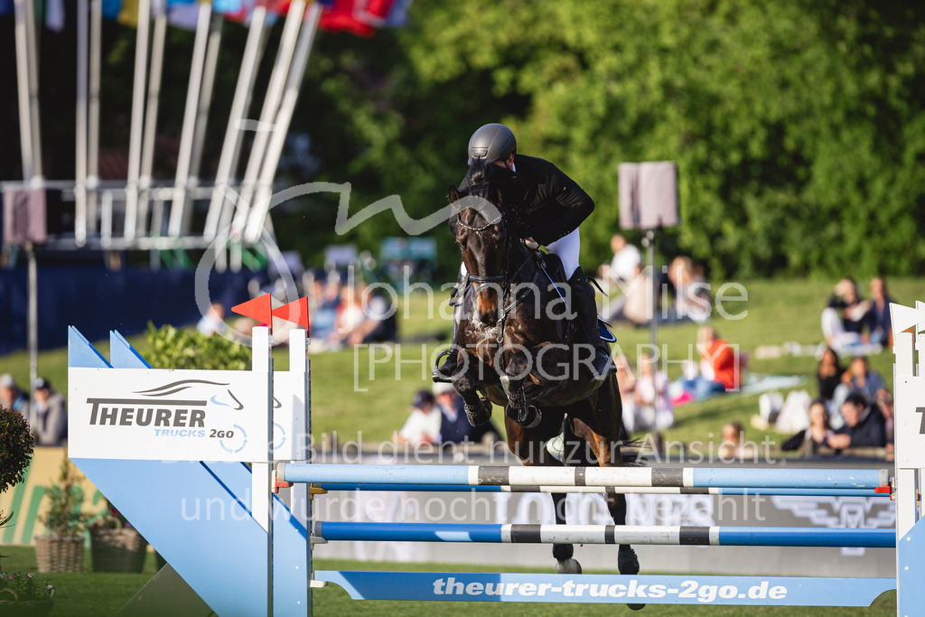 240510_Hamburg_Amateur-Small-300 | Deine schönsten Turniermomente als professionelle Fotos! Entdecke hochwertige Pferdesport-Fotografie im Online-Shop. Jetzt Fotos finden & bestellen!